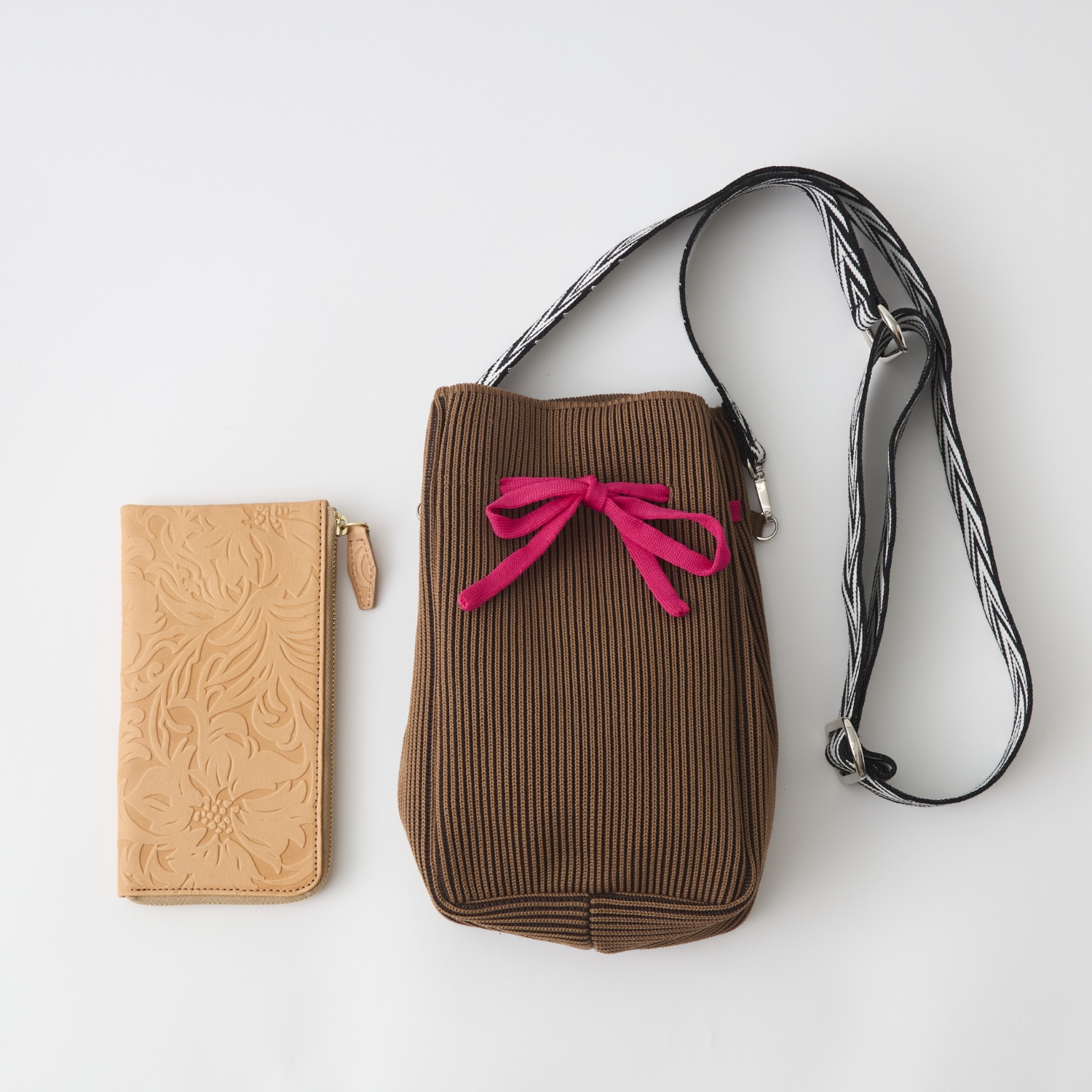 TRICOTE/RIB POUCH BAG